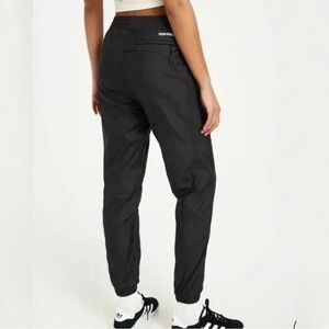 The North Face Women’s Black Hydrenaline Pant